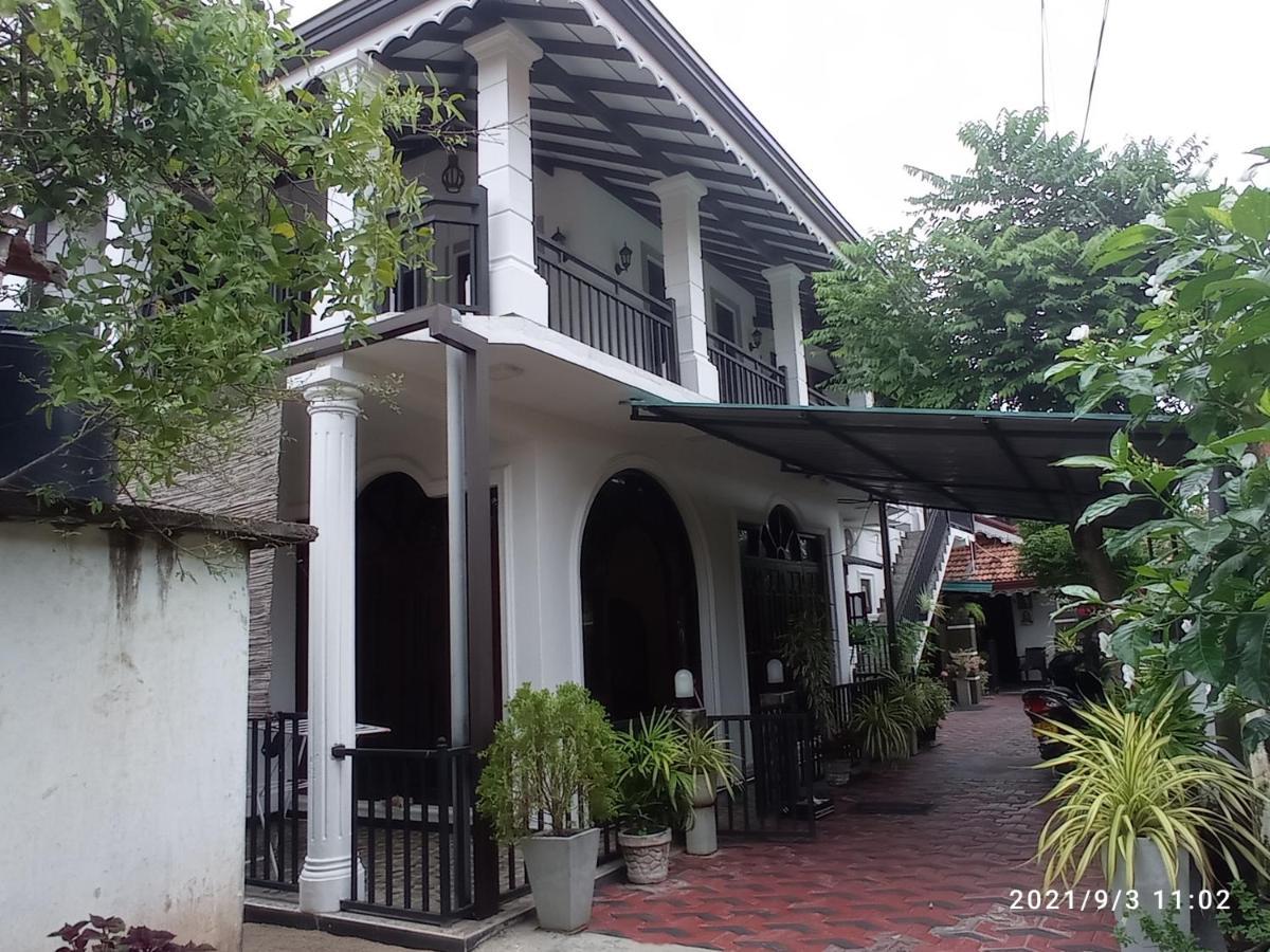 Arusha Guest House Негомбо Екстер'єр фото