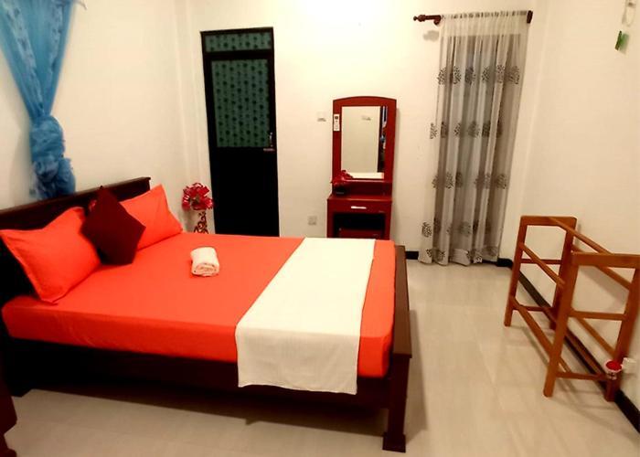 Arusha Guest House Негомбо Екстер'єр фото