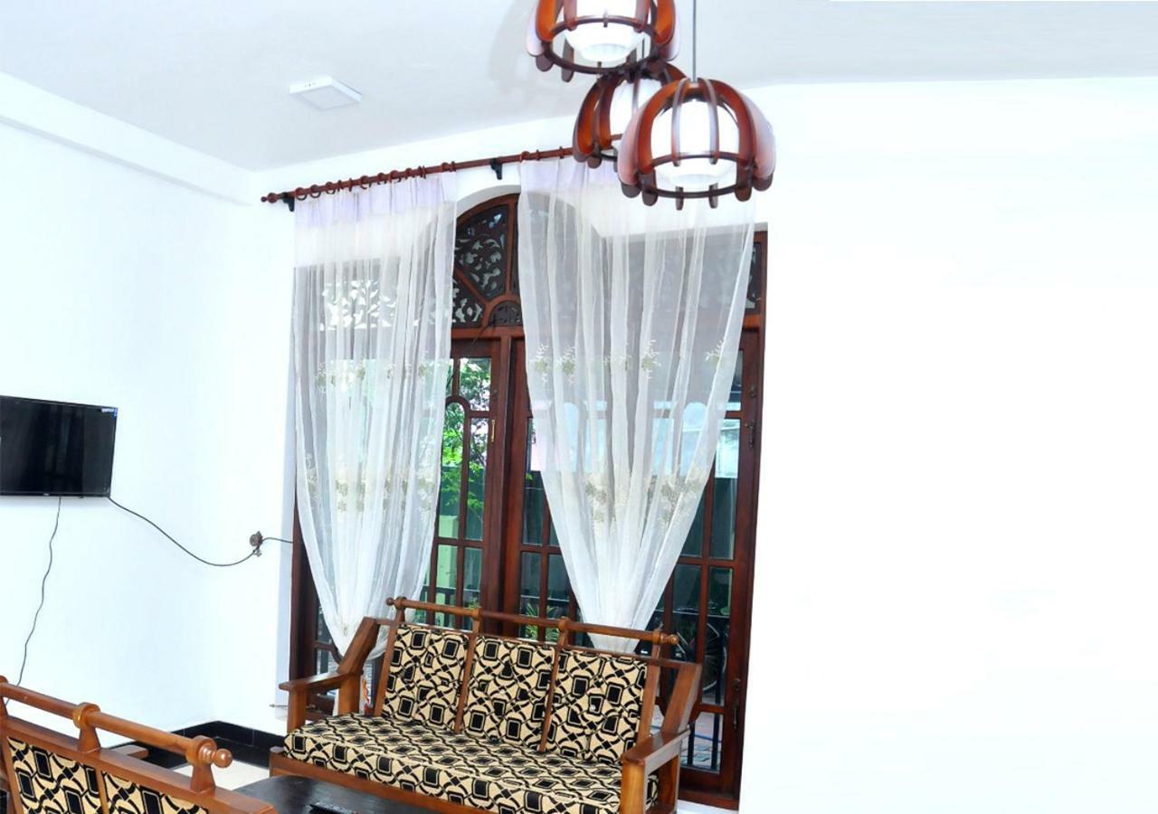 Arusha Guest House Негомбо Екстер'єр фото